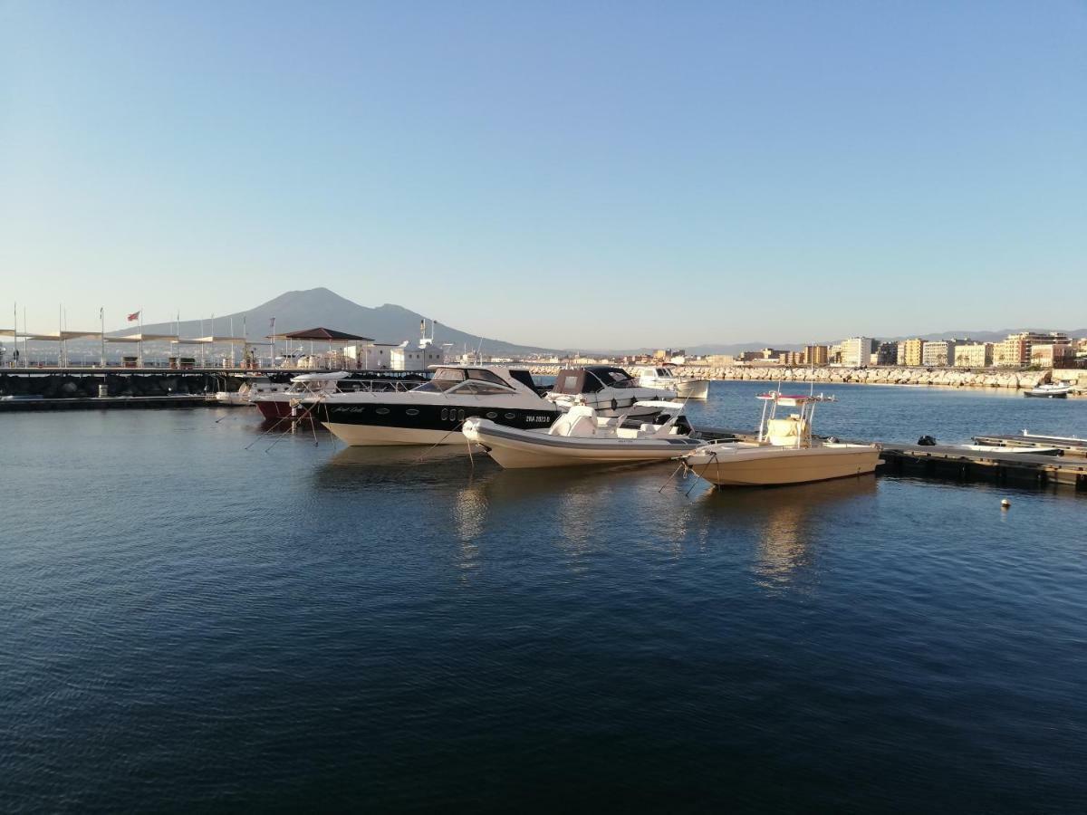 Denza Apartments Castellammare di Stabia Eksteriør billede